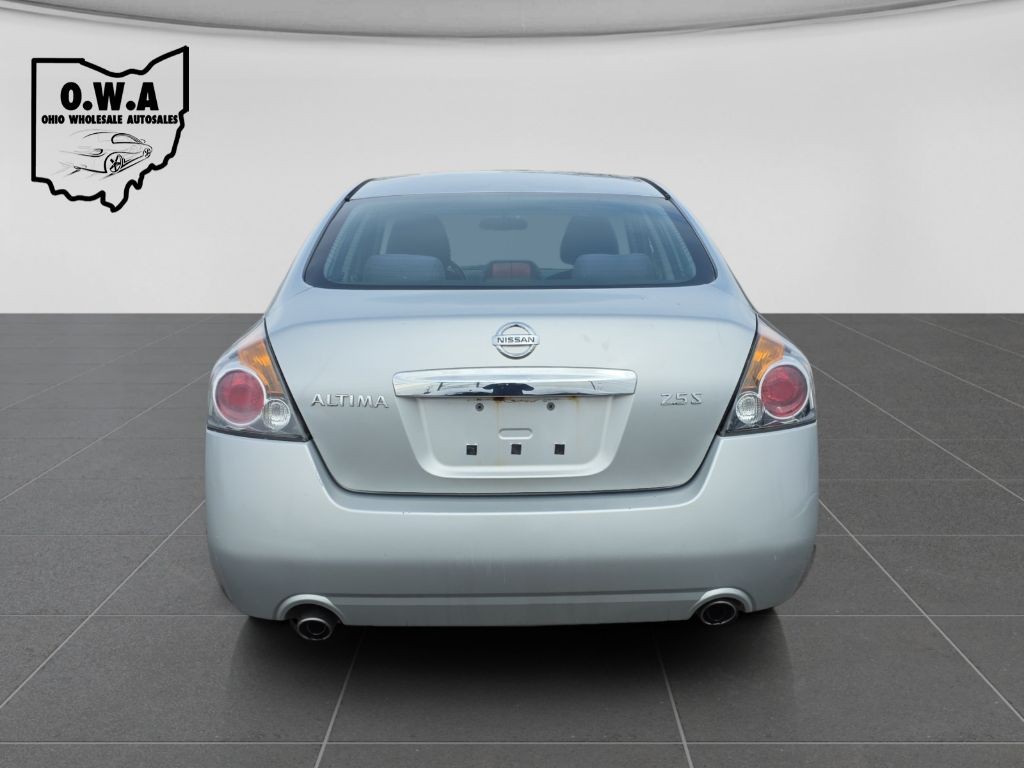 2010 Nissan Altima Image 6
