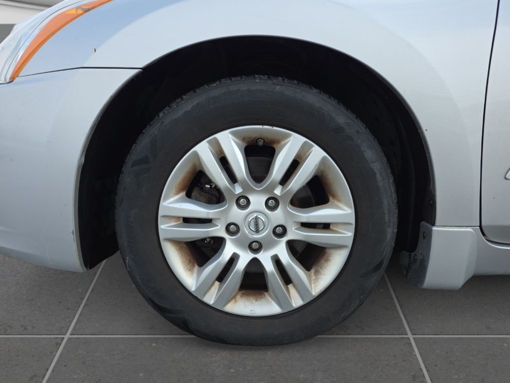 2010 Nissan Altima Image 14