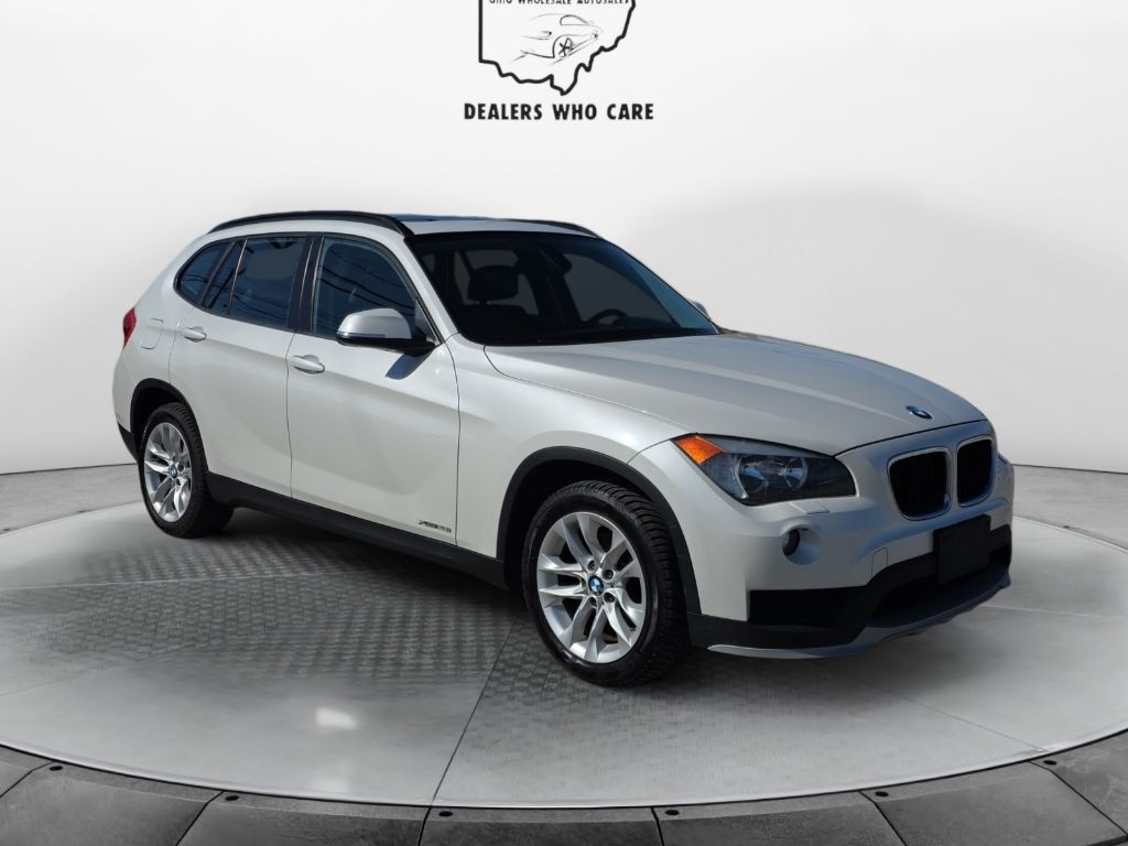 2015 BMW X1 Image 1
