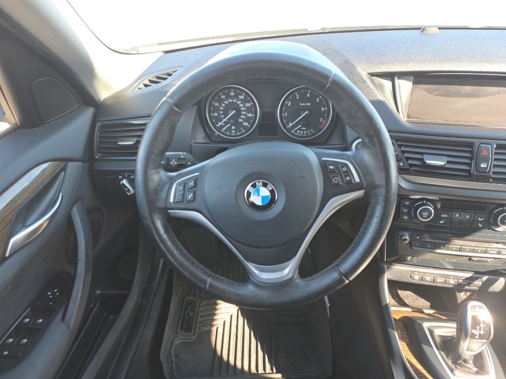 2015 BMW X1 Image 12