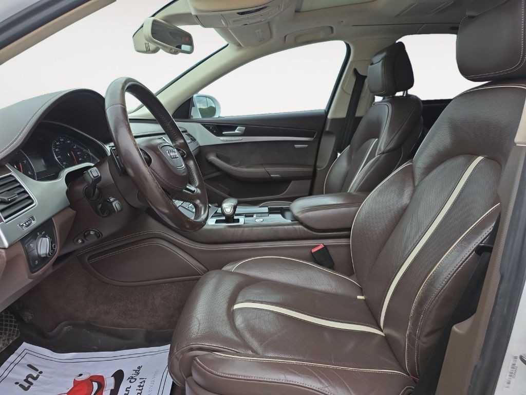 2013 Audi A8 Image 13