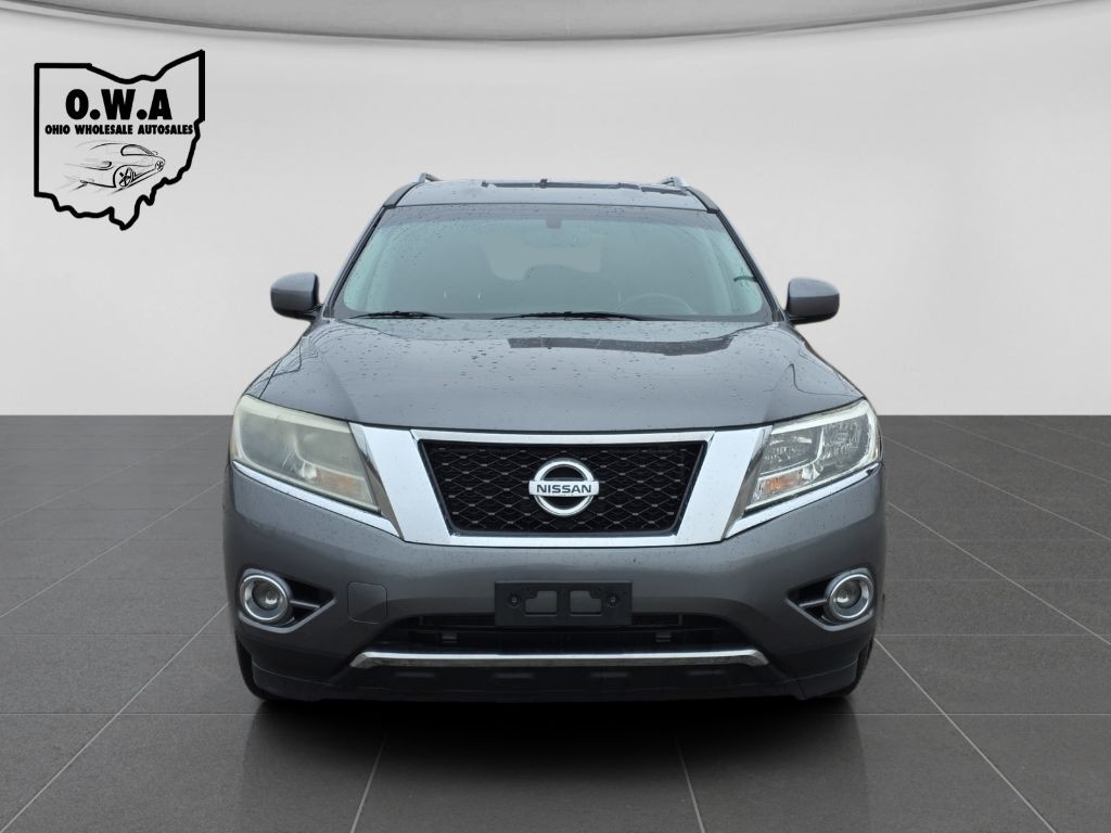 2016 Nissan Pathfinder Image 2