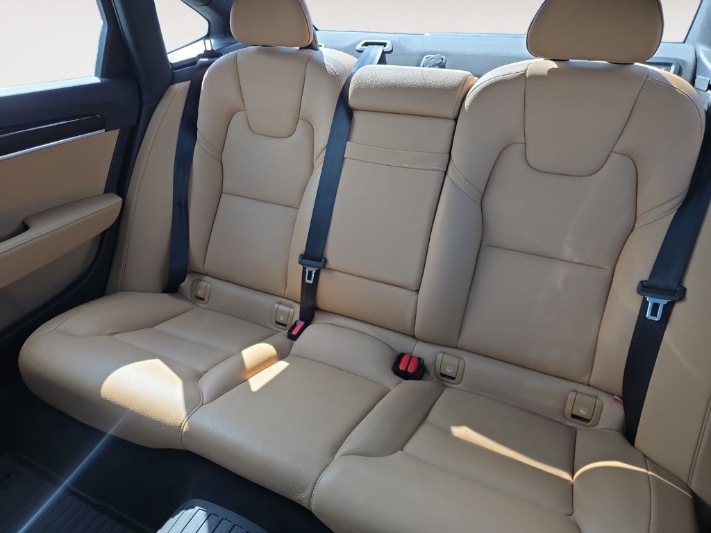 2018 Volvo S90 Image 12