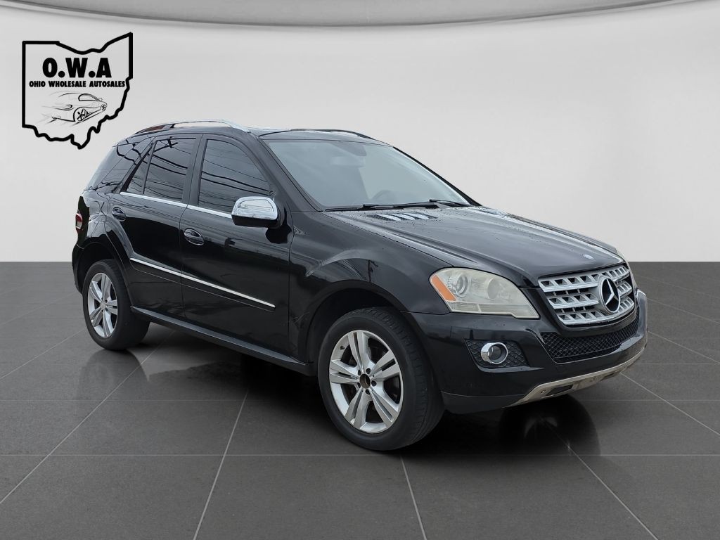 2010 Mercedes-Benz M-Class Image 1