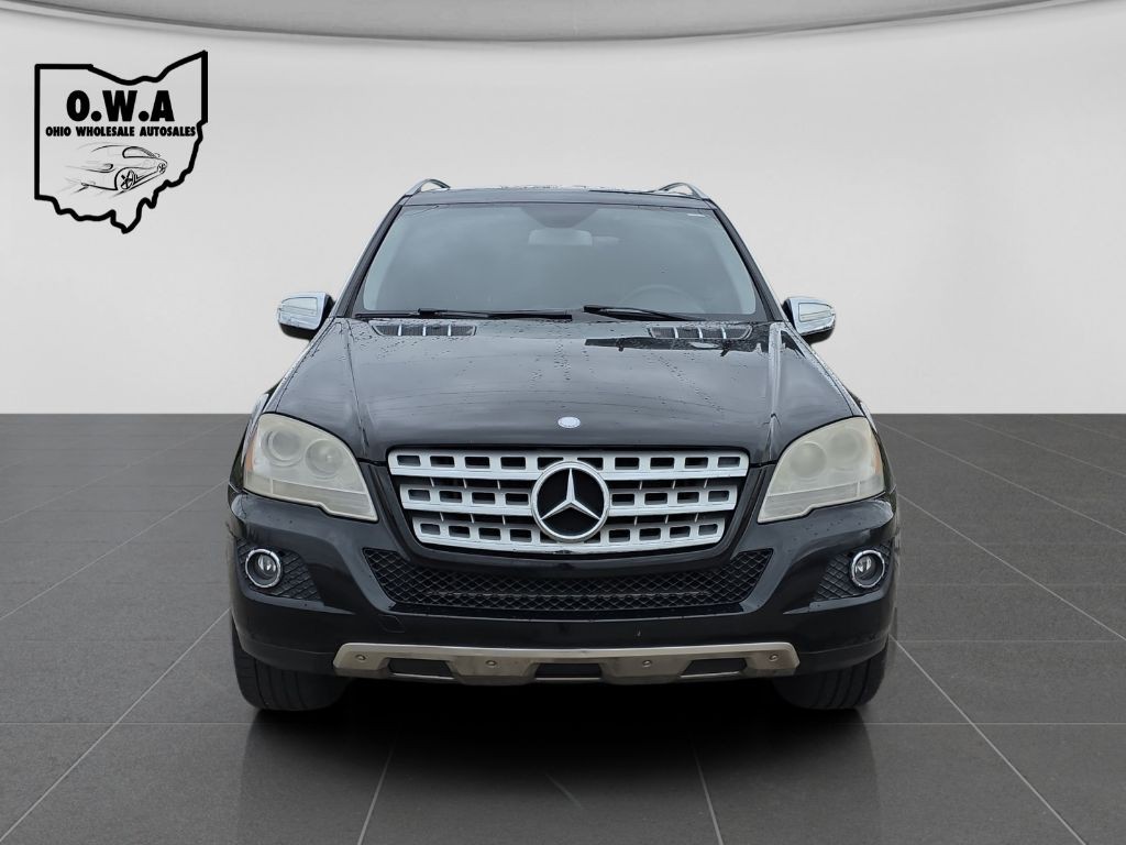 2010 Mercedes-Benz M-Class Image 2