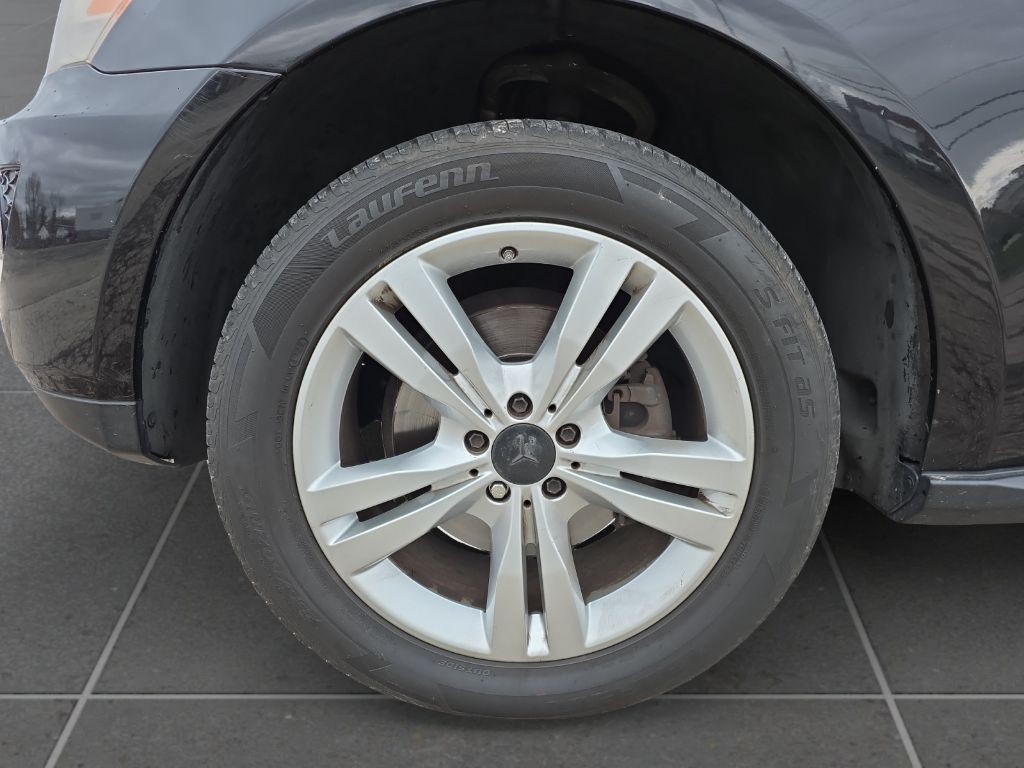 2010 Mercedes-Benz M-Class Image 14