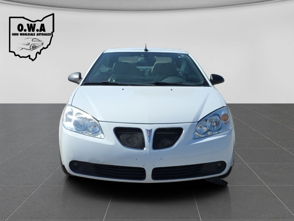 2009 Pontiac G6 Image 2