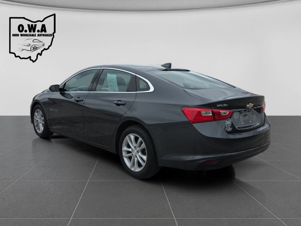 2018 Chevrolet Malibu Image 3