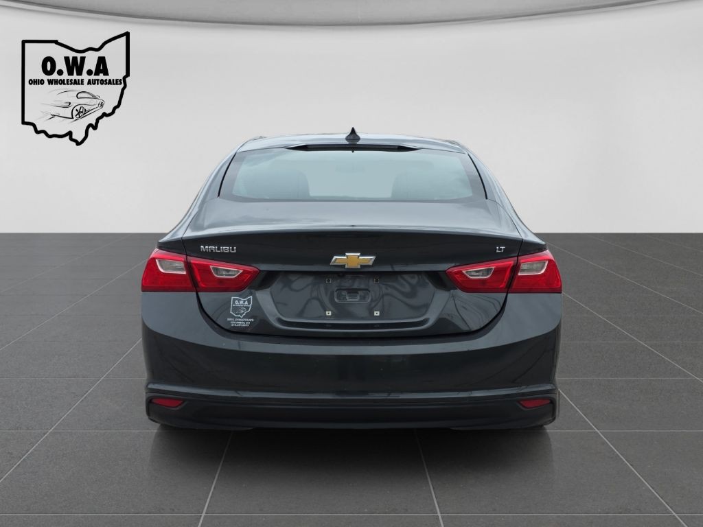 2018 Chevrolet Malibu Image 4
