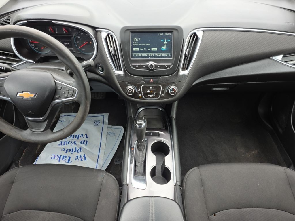 2018 Chevrolet Malibu Image 13