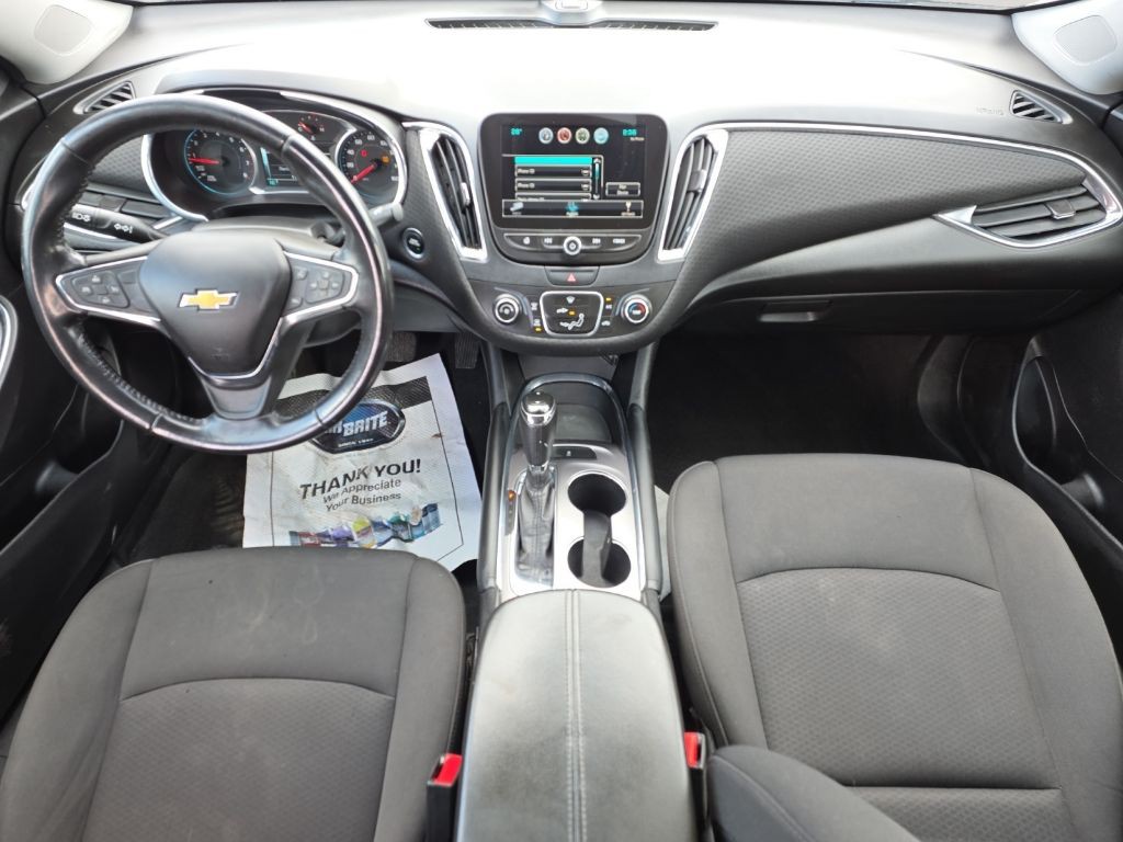 2018 Chevrolet Malibu Image 12