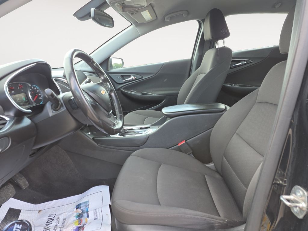 2018 Chevrolet Malibu Image 15
