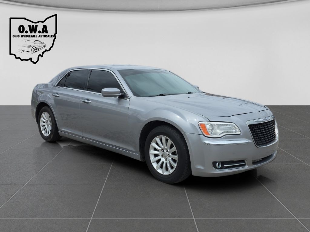 2014 Chrysler 300 Image 1