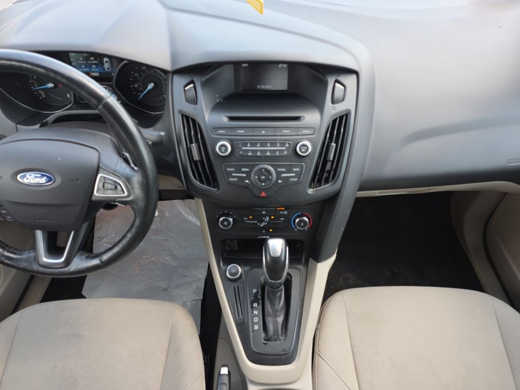 2015 Ford Focus Image 5
