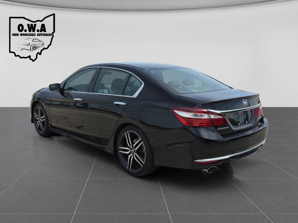 2017 Honda Accord Image 5