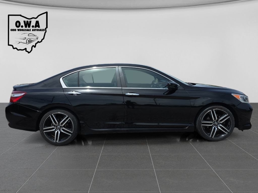 2017 Honda Accord Image 8