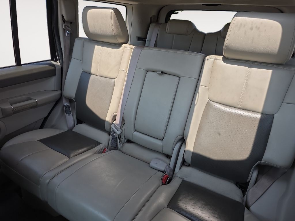 2010 Jeep Commander Image 14