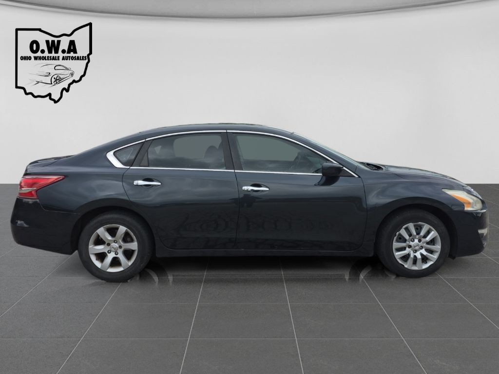 2013 Nissan Altima Image 8