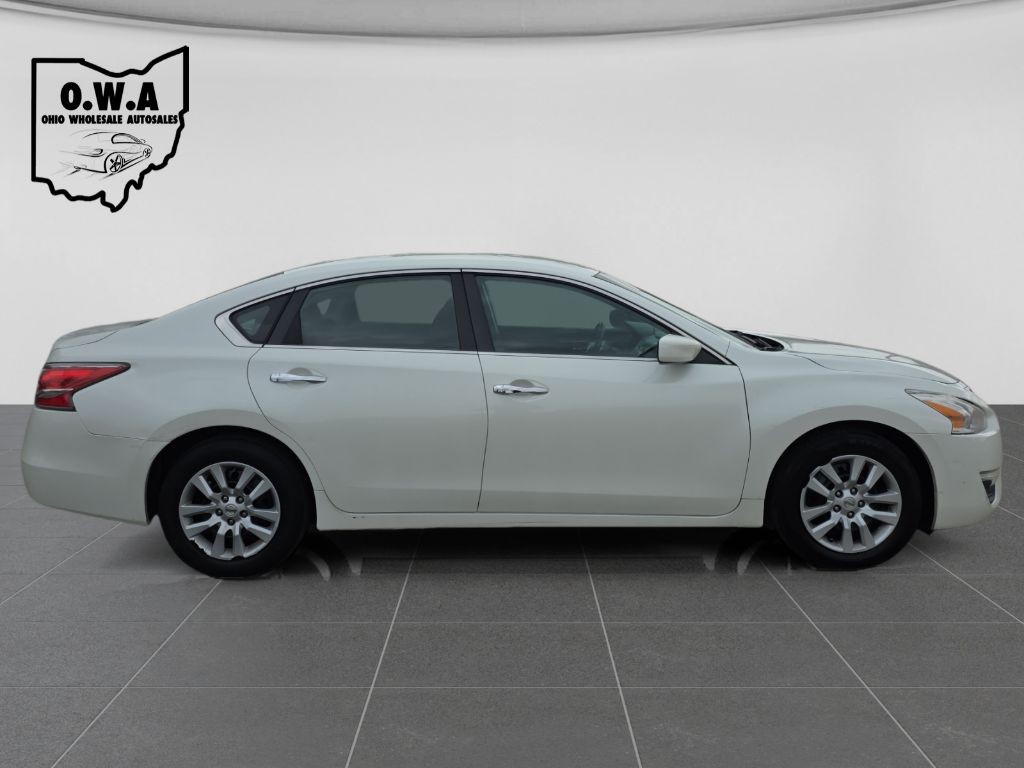 2014 Nissan Altima Image 8