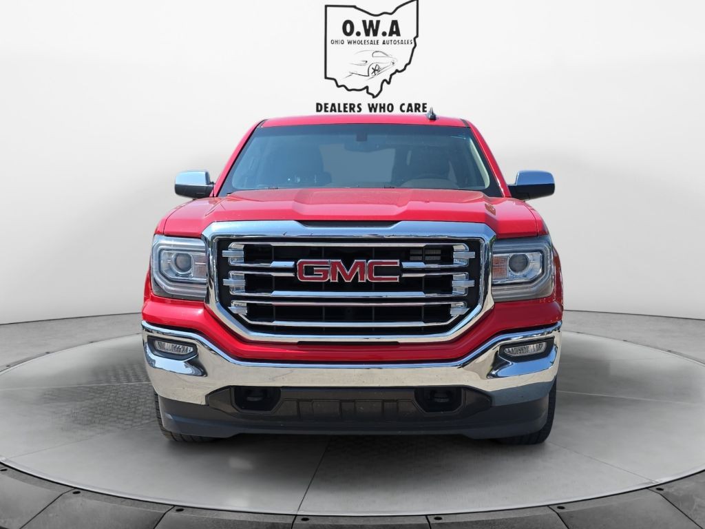 2018 GMC Sierra Image 2