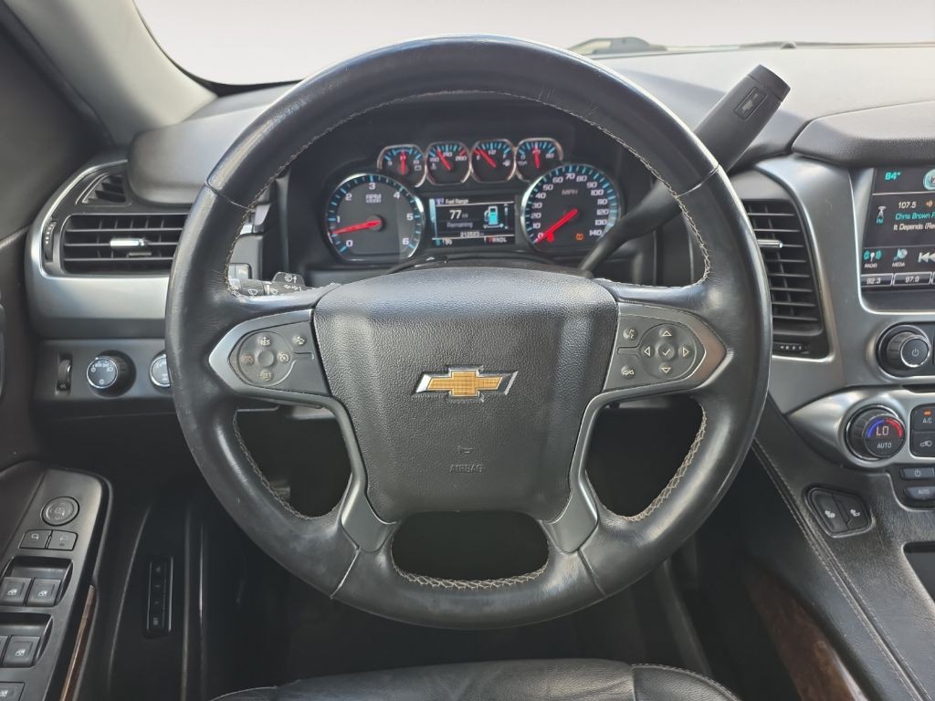 2018 Chevrolet Suburban Image 12