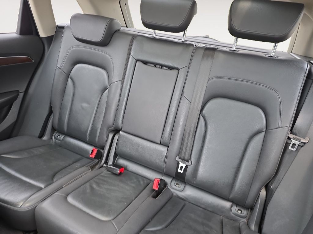 2010 Audi Q5 Image 14