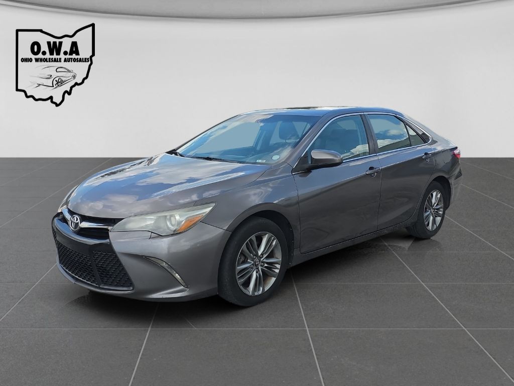 2017 Toyota Camry Image 3