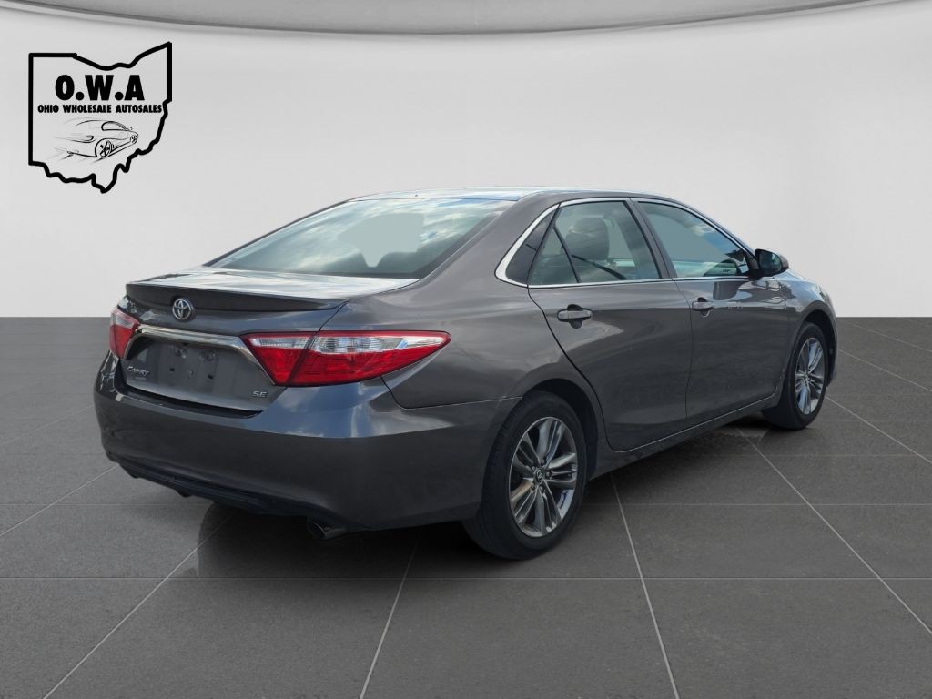 2017 Toyota Camry Image 7