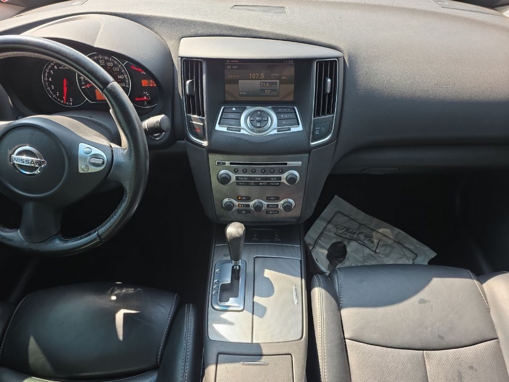 2011 Nissan Maxima Image 11