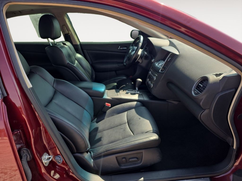 2011 Nissan Maxima Image 15
