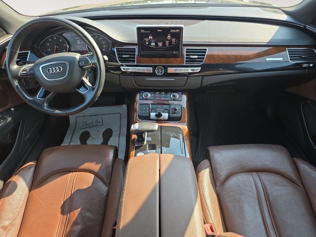 2012 Audi A8 Image 10