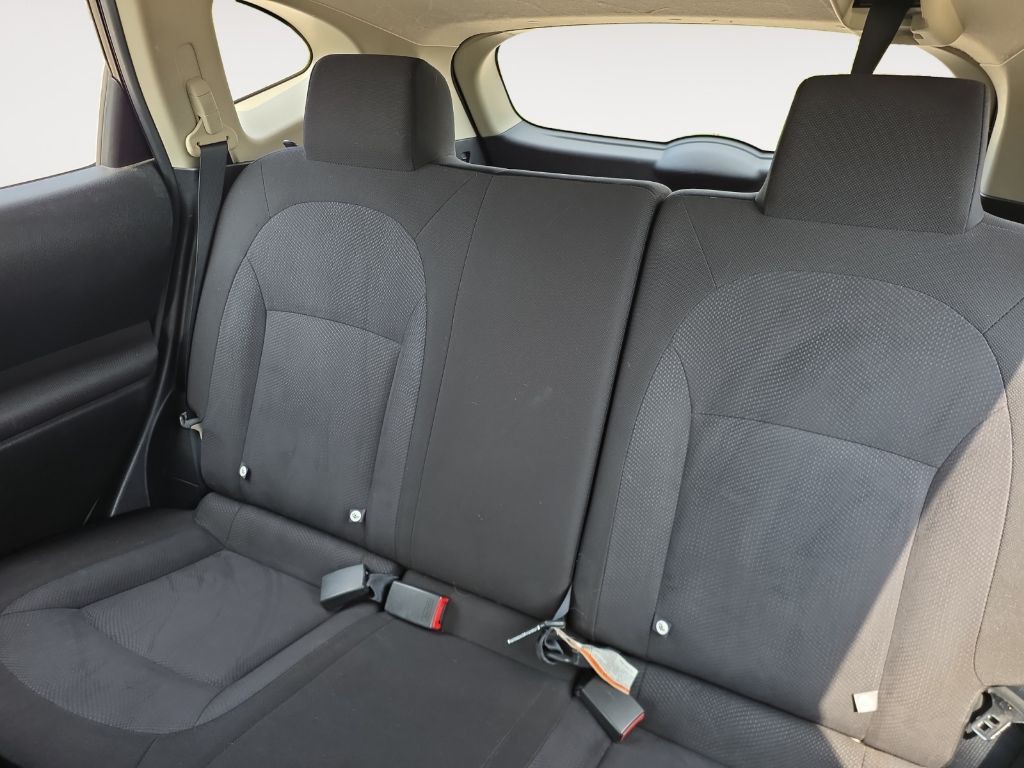 2015 Nissan Rogue Image 14