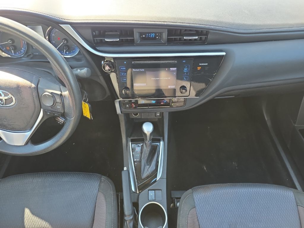 2017 Toyota Corolla Image 11