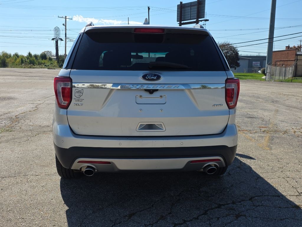 2017 Ford Explorer Image 7