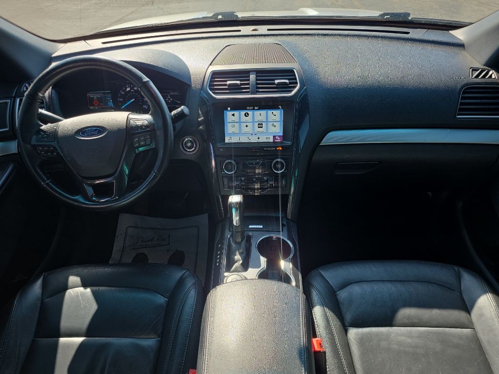 2017 Ford Explorer Image 9