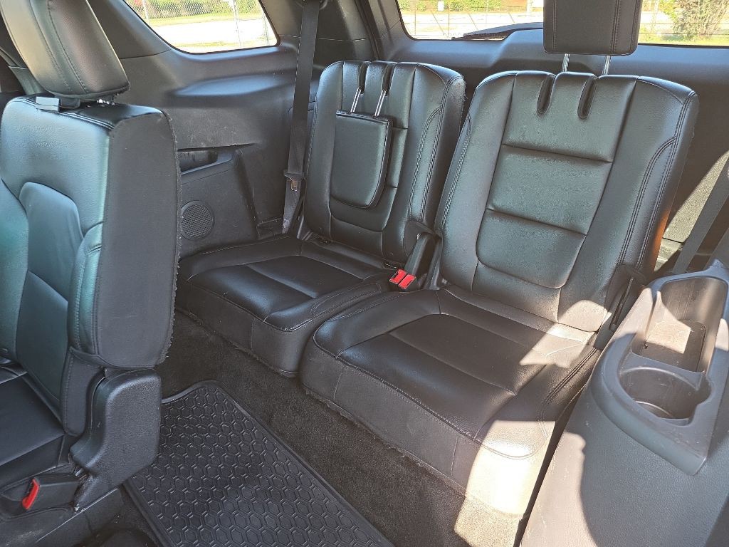 2017 Ford Explorer Image 15