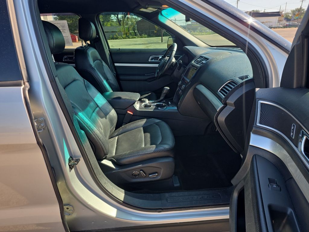 2017 Ford Explorer Image 19