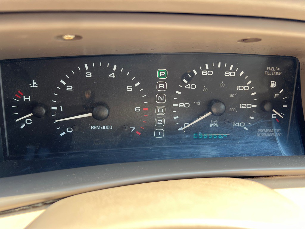 1998 Lincoln Mark VI Image 12