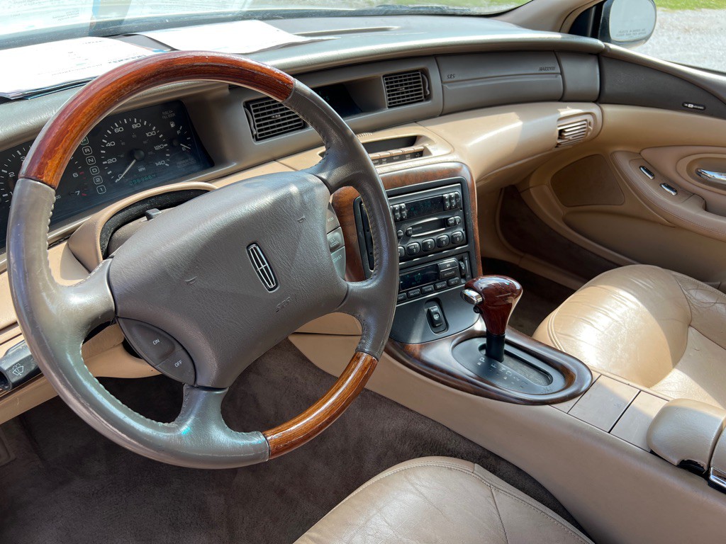 1998 Lincoln Mark VI Image 28