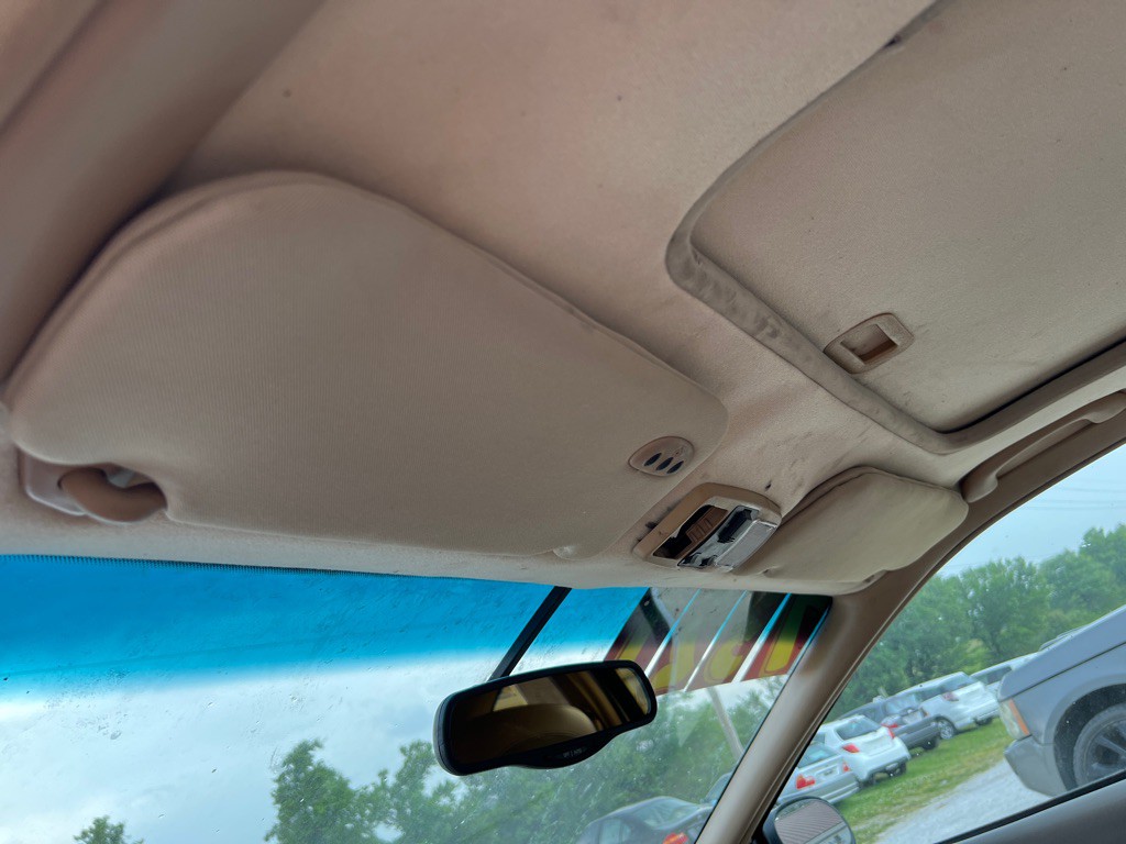1998 Lincoln Mark VI Image 29
