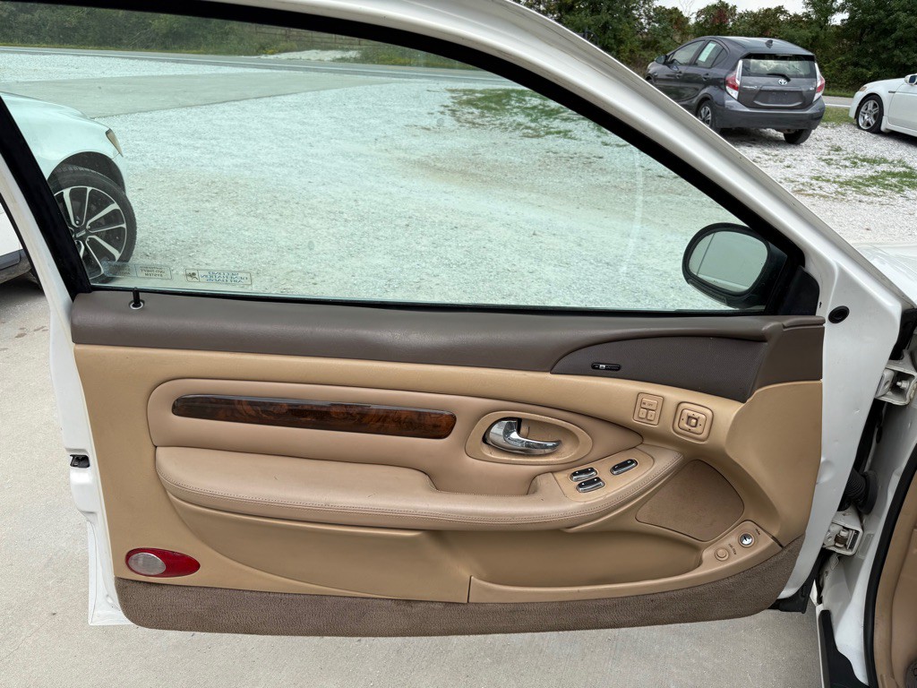 1998 Lincoln Mark VI Image 34