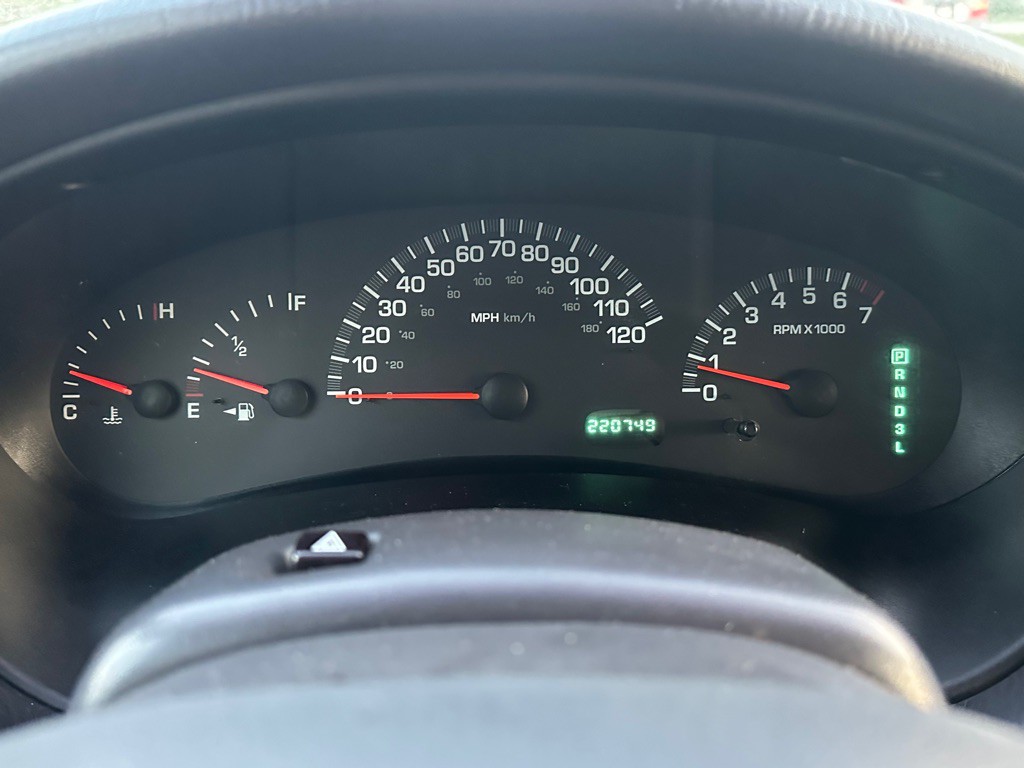 1999 Chrysler Concorde Image 11