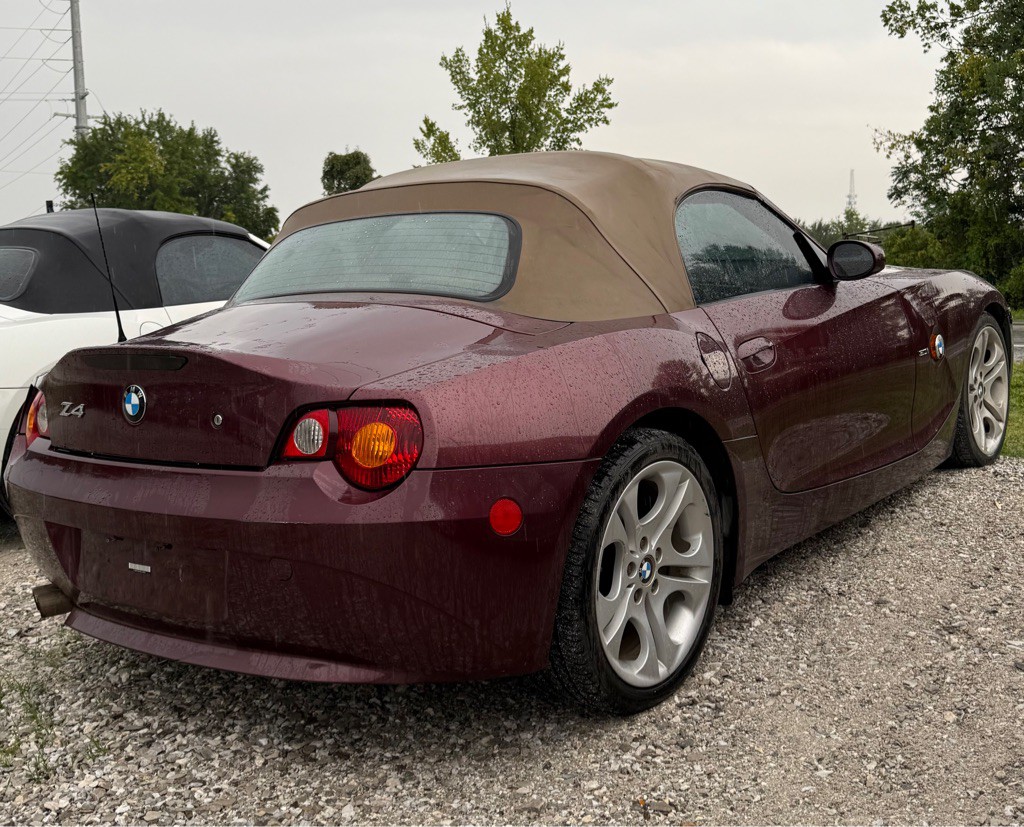 2003 BMW Z4 Image 3