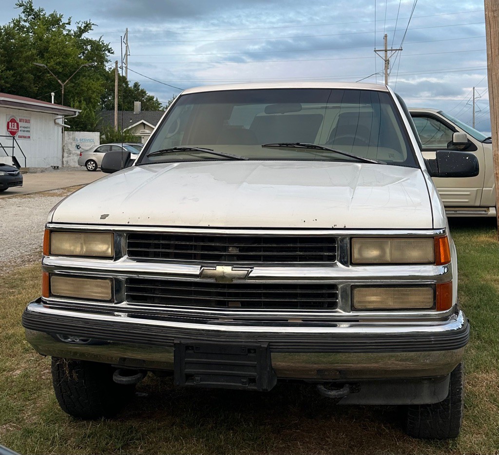 1998 Chevrolet C/K Image 4