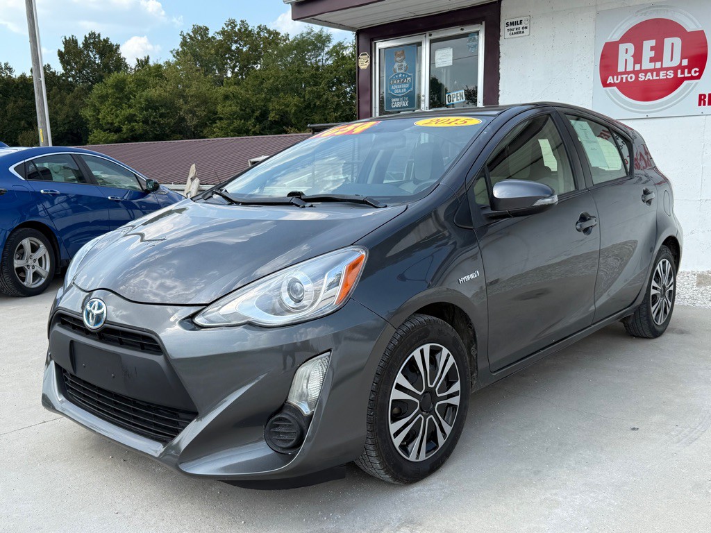 2015 Toyota Prius Image 1