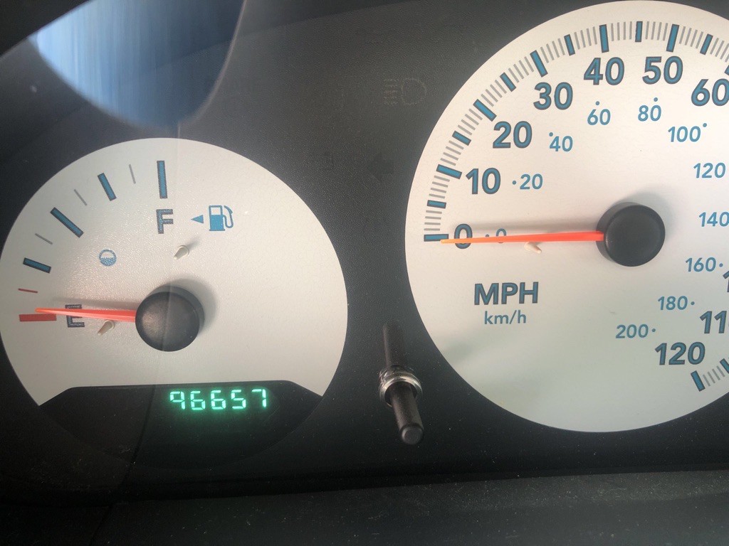 2005 Chrysler Town & Country Image 17