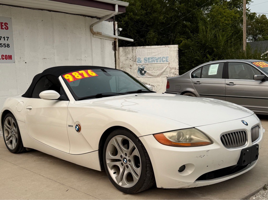 2004 BMW Z4 Image 3