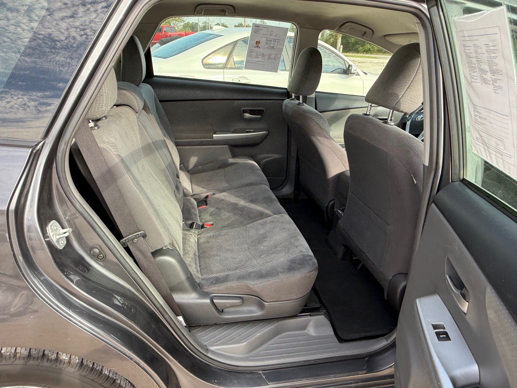 2014 Toyota Prius Image 12