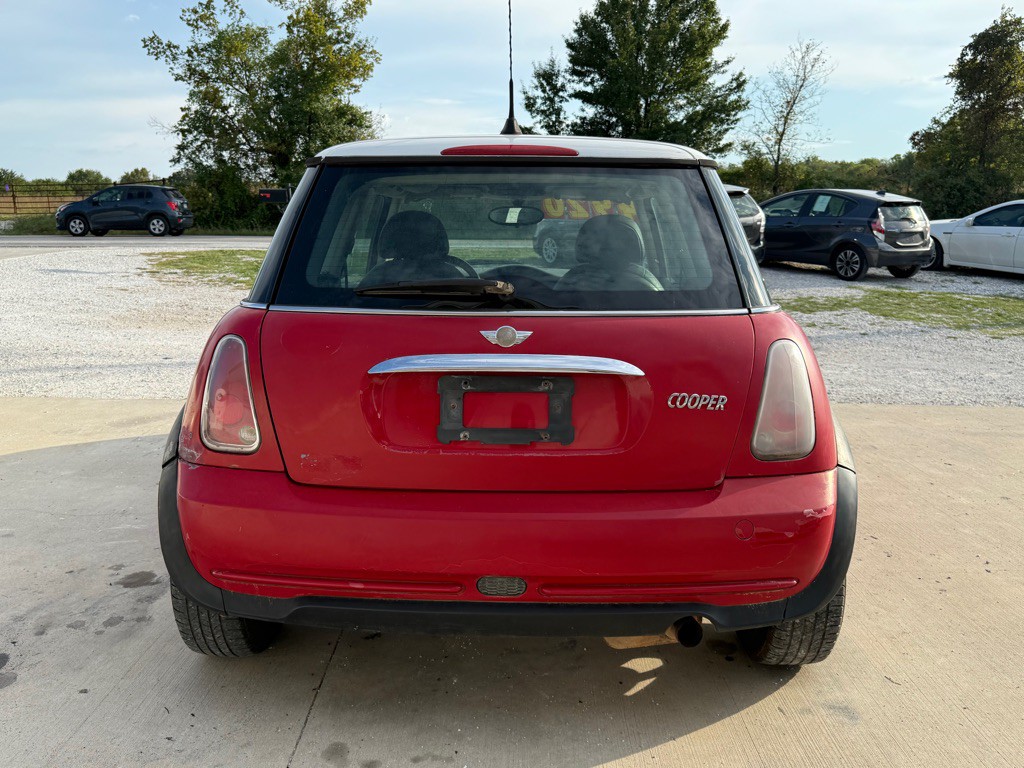 2005 MINI Cooper Image 7