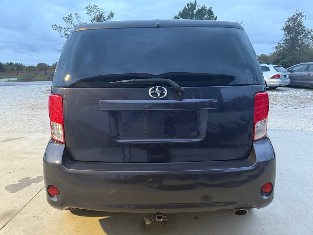 2012 Scion xB Image 8